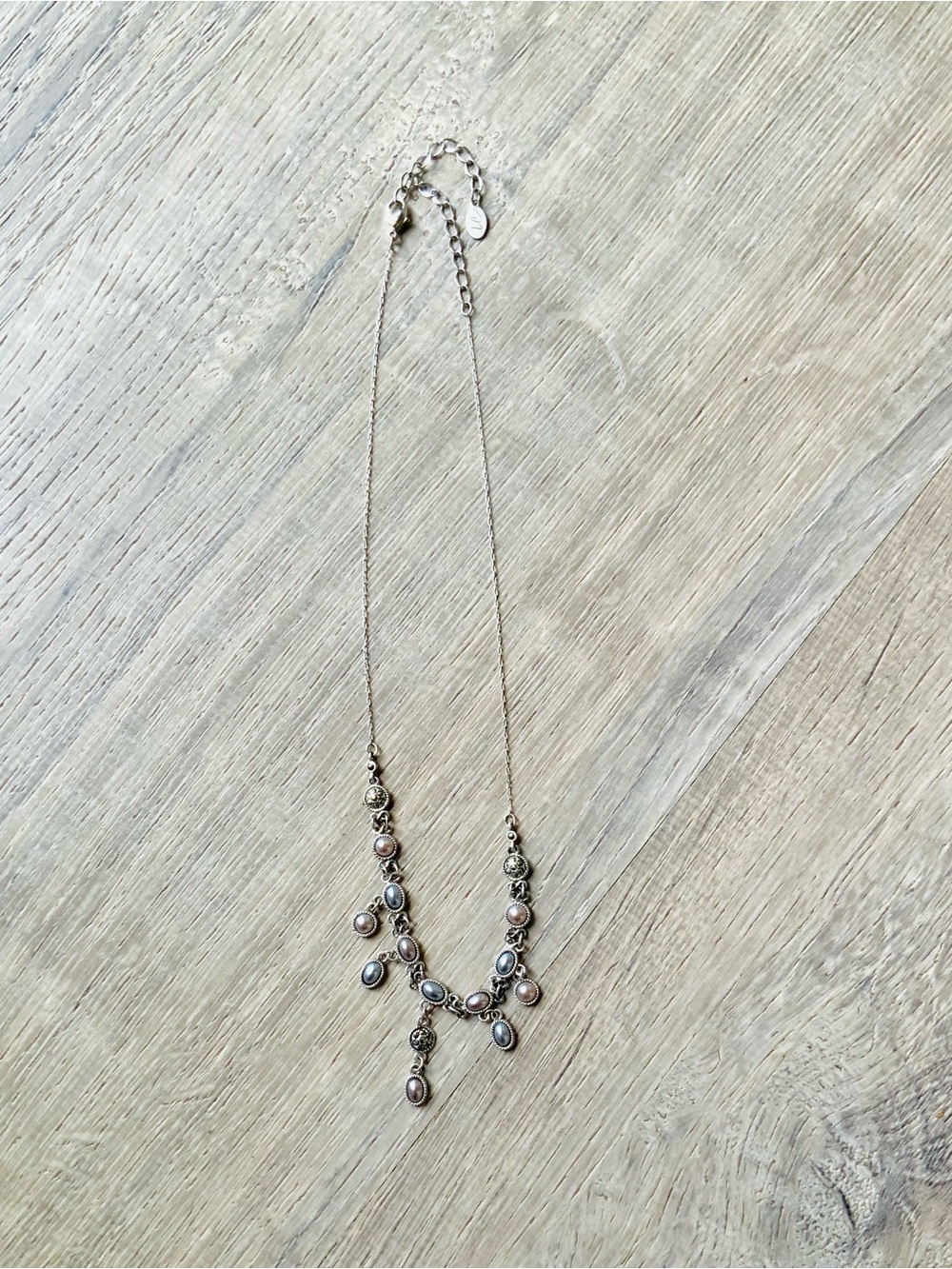 Liz Claiborne Vintage silver-tone Multi-colored Necklace OS